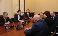 პარლამენტში ზაზა გაბუნიას და მაია ცქიტიშვილის შეხვედრა გაიმართა