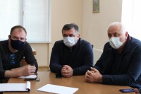 ბოლნისის მუნიციპალიტეტის მაჟორიტარმა დეპუტატმა და მერმა ქვემო ქართლის გუბერნატორთან საკარანტინე მდგომარეობასთან დაკავშირებით სამუშაო შეხვედრა გამართეს