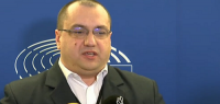 კრისტიან ტერეში: თქვენ გყავთ სხვადასხვა პოლიტიკური პარტიები, მათ აქვთ განსხვავებული მოსაზრებები და ეს ამტკიცებს, რომ თქვენთან დემოკრატიაა კრისტიან ტერეში: თქვენ გყავთ სხვადასხვა პოლიტიკური პარტიები, მათ აქვთ განსხვავებული მოსაზრებები და ეს ამტკიცებს, რომ თქვენთან დემოკრატიაა