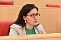 სოფო კილაძე: „ნაცმოძრაობა“ და ზოგიერთი პარტიული ტელევიზია მიზანმიმართულად ავრცელებს სიცრუეს, თითქოს სასამართლოს წინ მხოლოდ ქალი პოლიციელები იყვნენ 
