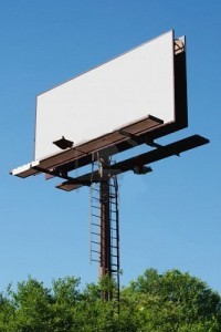 „აუთდორ.ჯი“ და „ალმა+“ პოლიტიკური პარტიებისთვის რეკლამის განთავსების შეზღუდვას უარყოფენ