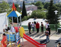 არაგვისპირელის ქუჩაზე ახალი სკვერი მოეწყო
