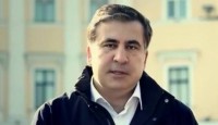 მიხეილ სააკაშვილი საზღვრის უკანონო გადაკვეთის ბრალდებით დაკავებულის სასამართლო პროცესს დაესწრო 