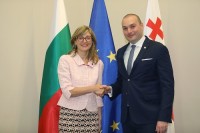 საქართველოს პრემიერ-მინისტრმა და ბულგარეთის ვიცე-პრემიერმა ორ ქვეყანას შორის პირდაპირი ფრენების დაწყების პერსპექტივა განიხილეს