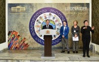 პარლამენტში საქველმოქმედო გამოფენა-გაყიდვა გაიმართა