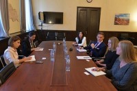 თამარ ჩუგოშვილი რესპუბლიკური ინსტიტუტის (IRI) ხელმძღვანელს და ქალთა დემოკრატიის ქსელის(Women’s Democracy Network) დირექტორს შეხვდა