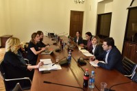 ზაზა გაბუნია არასამთავრობო ორგანიზაციების წარმომადგენლებს შეხვდა
