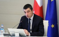გიორგი გახარია:სურსათის მარაგზე და განსაკუთრებით 9 საბაზისო პროდუქტზე, არანაირი რისკები ქვეყანაში არ არსებობს; მეტსაც გეტყვით, არც იარსებებს