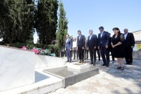 "ქართული ოცნების" ლიდერებმა საქართველოს ეროვნული გმირის გიორგი ანწუხელიძის მემორიალი გვირგვინით შეამკეს