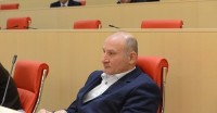 პარლამენტმა ემზარ კვიციანის საკანონმდელო პაკეტი სექსუალურ ორიენტაციაზე ჩააგდო