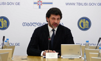 ზონალური პარკირება კოტე აფხაზის ქუჩაზე და აბანოთუბანში პირველი ივლისის ნაცვლად პირველი აგვისტოდან ამოქმედდება