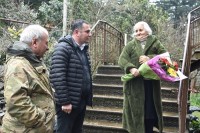 ლანჩხუთის მერმა საქართველოს ტერიტორიული მთლიანობისათვის დაღუპულთა დედებს დედის დღე მიულოცა