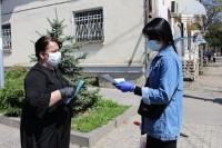 ბოლნისის გენდერული საბჭოს წევრებმა და მოხალისეებმა ქალთა მიმართ და ოჯახში ძალადობის პრევენციის მიზნით, მოსახლეობას საინფორმაციო ბუკლეტები დაურიგეს