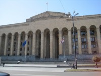 პარლამენტის აპარატის უფროსმა თანამდებობის დატოვების შესახებ განცხადება დაწერა