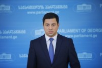 არჩილ თალაკვაძე: პოლიციელი გმირია - პოლიციელის დაჭრის ფაქტმა კიდევ ერთხელ დაგვანახა, თუ რაოდენ რისკის შემცველი პროფესიაა პოლიციელობა და რამდენად მნიშვნელოვანია მათი საქმიანობა არჩილ თალაკვაძე: პოლიციელი გმირია - პოლიციელის დაჭრის ფაქტმა კიდევ ერთხელ დაგვანახა, თუ რაოდენ რისკის შემცველი პროფესიაა პოლიციელობა და რამდენად მნიშვნელოვანია მათი საქმიანობა