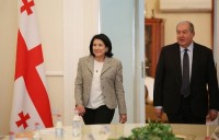 საქართველოსა და სომხეთის პრეზიდენტებმა ორი ქვეყნის ურთიერთობების განვითარების სამომავლო პერსექტივებზე ისაუბრეს