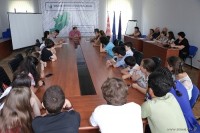 სენაკის მერი ,,სენაკის მუნიციპალიტეტის ხელოვნების ცენტრის“ კურსდამთავრებულებს შეხვდა