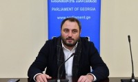 ბექა ნაცვლიშვილი სოციალური მუშაკების გაფიცვასთან დაკავშირებით განცხადებას ავრცელებს
