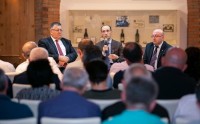 ლევან დავითაშვილი ღვინის ინდუსტრიის წარმომადგენლებს შეხვდა 