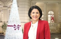 სალომე ზურაბიშვილი: გისურვებთ, ეს წელი ყოფილიყოს მშვიდობის, სულიერი დამშვიდების, შემწყნარებლობის, გაერთიანების წელი! 