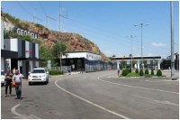 წითელ ხიდზე სატვირთო მანქანის დაგორების შედეგად ქვეითი გარდაიცვალა