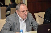  სერგო მეთოფიშვილი ლევან გოგიჩაიშვილს: სამწუხაროა, როდესაც ქვეყანაში ციხიდან გამოდის ადამიანი, რომელსაც, დაჭრილი დაზარალებული “ჯიბეში ჩაუდეს”,  შემდეგ კი დეპუტატის მანტიას მოისხამს