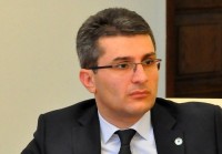 მამუკა მდინარაძე: მამუკა ხაზარაძეს და ბადრი ჯაფარიძეს შეუძლიათ წარსდგნენ პროფილური კომიტეტის წინაშე და გააკეთონ ნებისმიერი განცხადება
