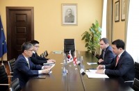 არჩილ თალაკვაძე კორეის რესპუბლიკის ელჩს შეხვდა