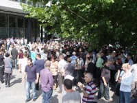 ფილარმონიასთან აქცია მიმდინარეობს