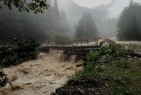 საგანგებო შტაბი თავდაცვის სამინისტროს დამატებითი საინჟირო ტექნიკის გამოყოფის თხოვნით მიმართავს