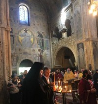 ბიძინა ივანიშვილი აბასთუმანში წმინდა ალექსანდრე ნეველის სახელობის ტაძარში წირვას დაესწრო