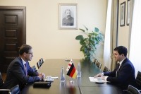 არჩილ თალაკვაძე გერმანიის ელჩს შეხვდა