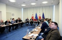 სუს-ის წარმომადგენლებმა ექსპერტებს,სამოქალაქო სექტორისა და სახალხო დამცველის წარმომადგენლებს ტერორიზმის წინააღმდეგ ბრძოლის ეროვნული სტრატეგია გააცნეს