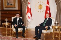 გიორგი გახარიას და რეჯეფ თაიფ ერდოღანის გადაწყვეტილებით, საქართველო-თურქეთის სტრატეგიული პარტნიორობის საბჭოს სხდომა უახლოეს პერიოდში გაიმართება გიორგი გახარიას და რეჯეფ თაიფ ერდოღანის გადაწყვეტილებით, საქართველო-თურქეთის სტრატეგიული პარტნიორობის საბჭოს სხდომა უახლოეს პერიოდში გაიმართება