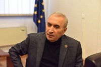 სიმონ ნოზაძე ოპოზიციას:  თქვენმა პოლიტიკამ კრახი განიცადა. თქვენ ტერიტორიების 22 პროცენტი დაკარგეთ სიმონ ნოზაძე ოპოზიციას:  თქვენმა პოლიტიკამ კრახი განიცადა. თქვენ ტერიტორიების 22 პროცენტი დაკარგეთ