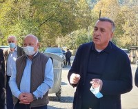 გოჩა ენუქიძე ჩოლურისა და ჟახუნდერის თემების მოსახლეობას შეხვდა
