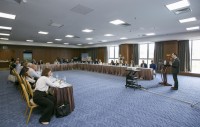 ლევან დავითაშვილი თაფლის მწარმოებლებს შეხვდა  ლევან დავითაშვილი თაფლის მწარმოებლებს შეხვდა