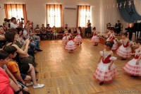 სენაკის სამუსიკო სკოლის დარბაზში შემაჯამებელი კონცერტი გაიმართა