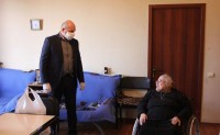 აჭარაში მცხოვრებ 70 წელს გადაცილებულ აფხაზეთიდან დევნილებს  სასურსათო პროდუქტი გადაეცათ