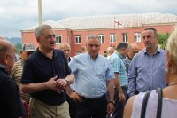 ხელისუფლების წარმომადგენლები ოზურგეთში მოსახლეობასთან შეხვდრებს განაგრძობენ