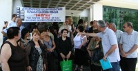 კოოპერატიული ბინათმშენებლობით დაზარალებულები კორპუსების მშენებლობის დასრულებას და საკუთრებაში გადაცემას ითხოვენ