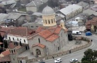 თავდაცვის მინისტის მიადგილე ომში დაღუპულთა სულების მოსახსენიებელ პანაშვიდს დაესწრო