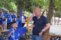დავით უთმელიძე ბუდაპეშტის ქუჩის ამომრჩეველს შეხვდა 