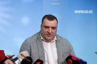 რატი იონათამიშვილი: უგულავას პოლიტპატიმარს მხოლოდ ნაცმოძრაობა და მასთან ასოცირებული ორგანიზაციები უწოდებს რატი იონათამიშვილი: უგულავას პოლიტპატიმარს მხოლოდ ნაცმოძრაობა და მასთან ასოცირებული ორგანიზაციები უწოდებს