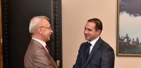 პარლამენტის აპარატის უფროსი უკრაინის ელჩს შეხვდა