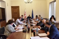 დარგობრივი ეკონომიკისა კომიტეტის სხდომა "გეოდეზიური და კარტოგრაფიული საქმიანობის შესახებ“ საქართველოს კანონში ცვლილებების შეტანის თაობაზე“ კანონპროექტი განიხილეს