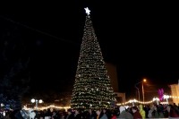 ახალციხეში ქალაქის მთავარ ნაძვის ხესთან საზეიმო კონცერტი გაიმართა ახალციხეში ქალაქის მთავარ ნაძვის ხესთან საზეიმო კონცერტი გაიმართა