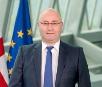 ლევან იზორია: NDI-ის კვლევის შედეგები მთავრობის პოლიტიკას ზუსტად პასუხობს