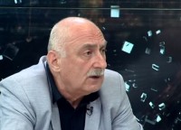 ლადო კახაძე: ბოდიშს მოვუხდი მაყურებელს, რადგან ამ დებატებში მონაწილეობით „ნაციონალური მოძრაობის“ გათეთრებაში ვიღებ მონაწილეობას