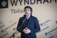 კახა კალაძე „ვინდამ გრანდ თბილისის“ გახსნას დაესწრო